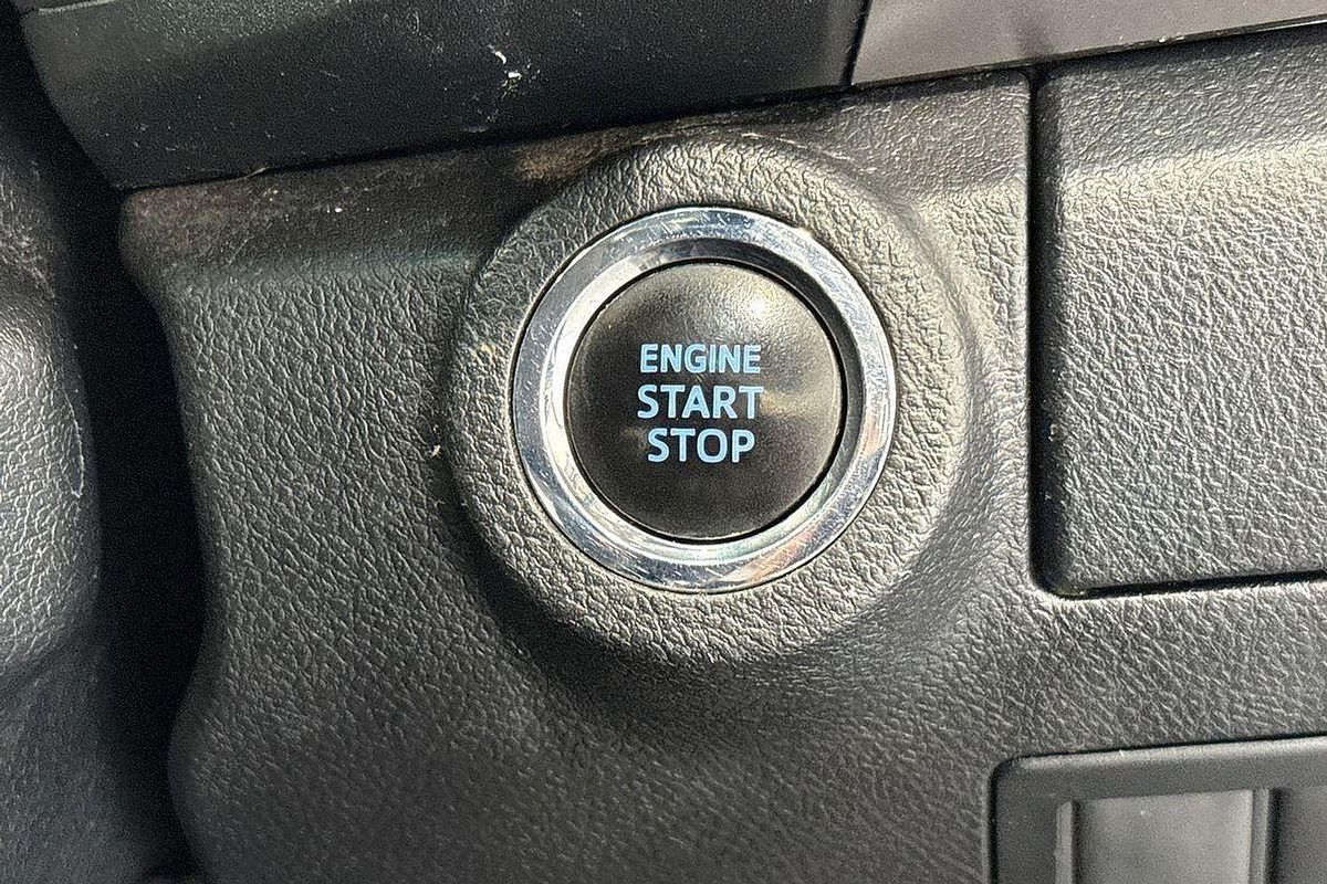 2019 Toyota Hilux SR5 GUN126R 4X4