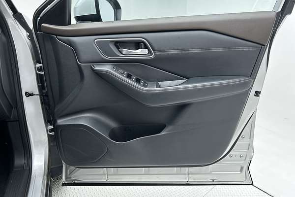 2023 Nissan X-TRAIL ST-L T33 thumb-18