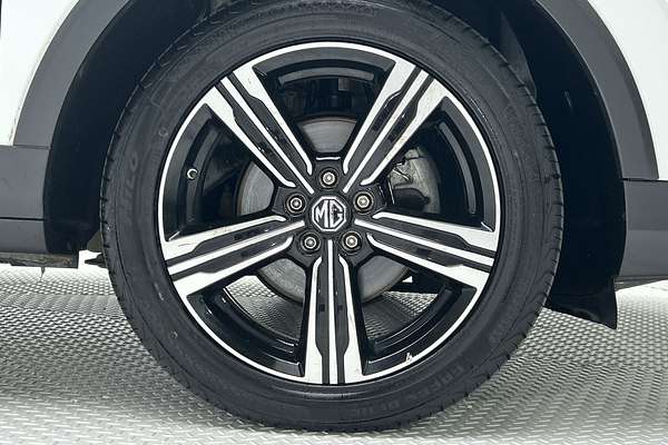 2018 MG ZS Essence AZS1