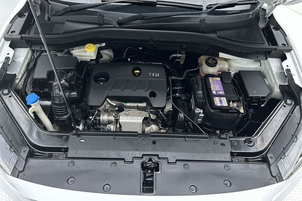 2018 MG ZS Essence AZS1