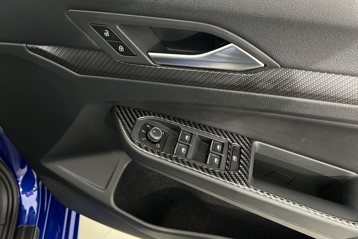 2024 Volkswagen Golf R 8