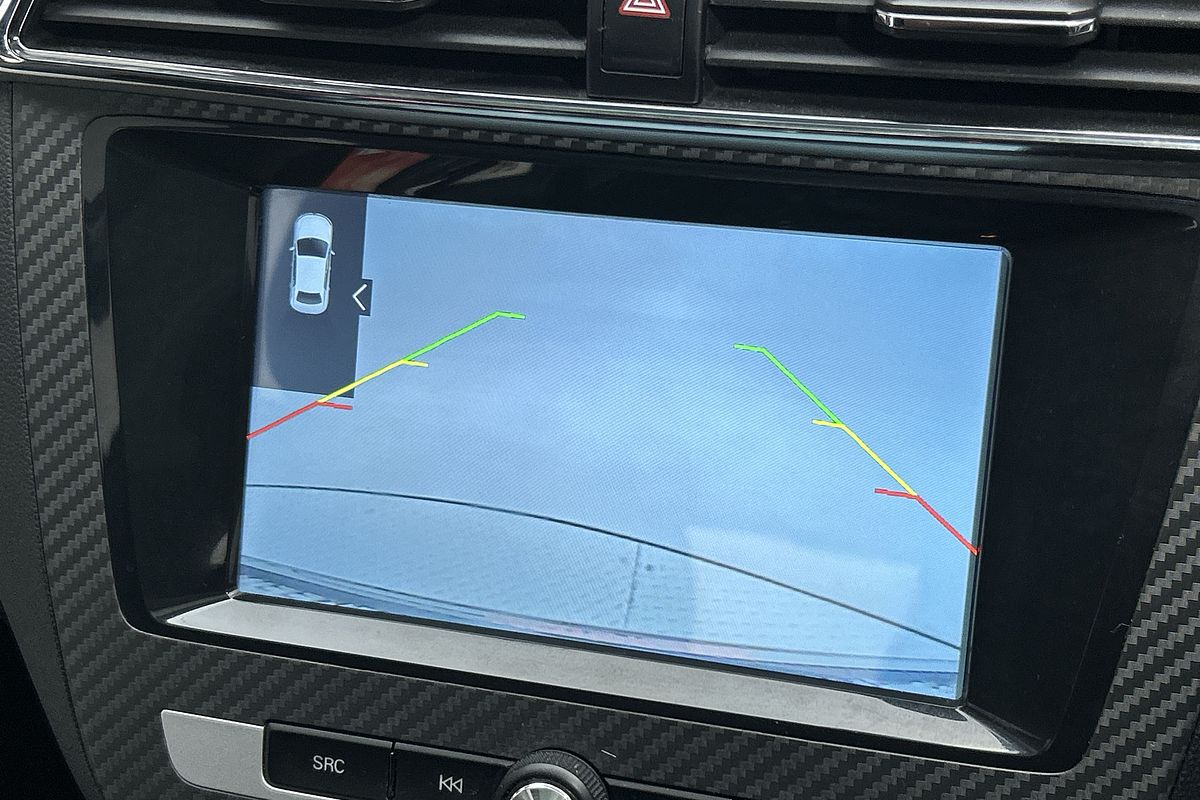 2018 MG ZS Essence AZS1