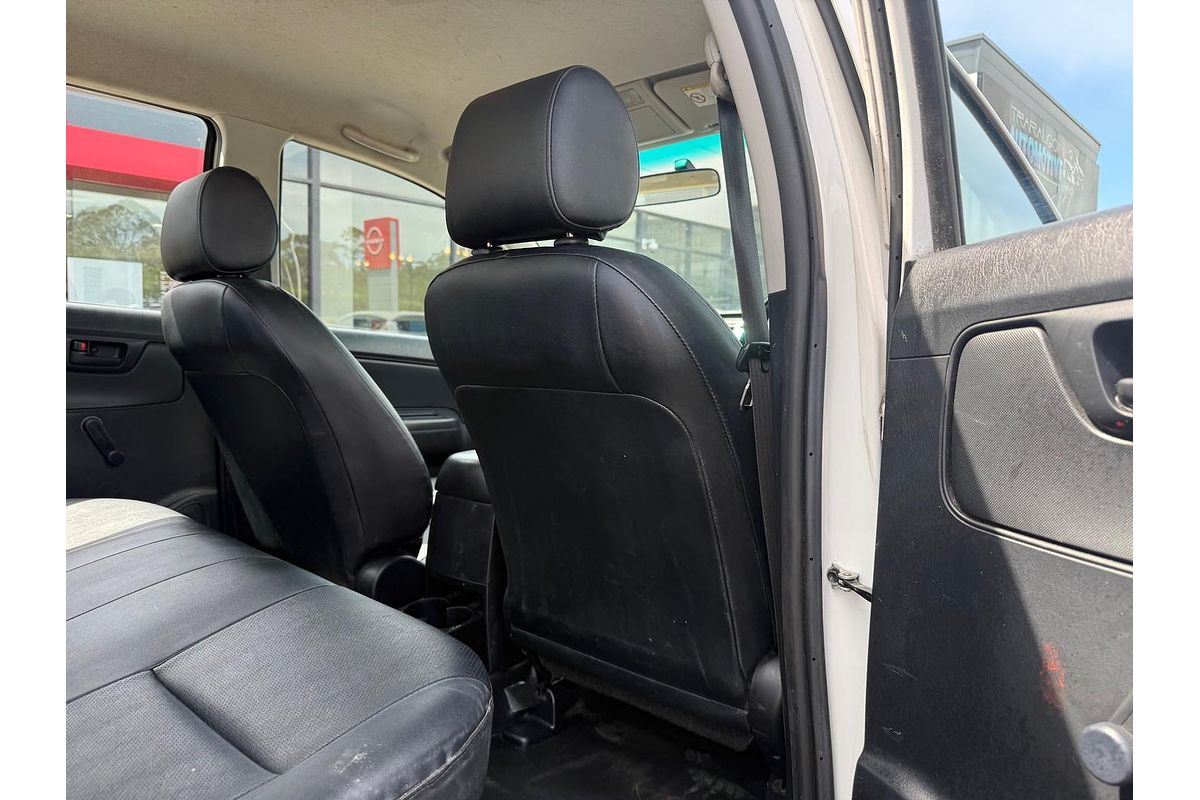 2015 Toyota Hilux Workmate TGN16R Rear Wheel Drive