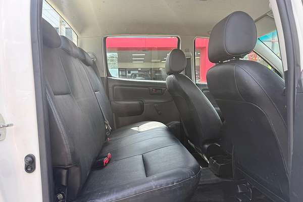 2015 Toyota Hilux Workmate TGN16R Rear Wheel Drive