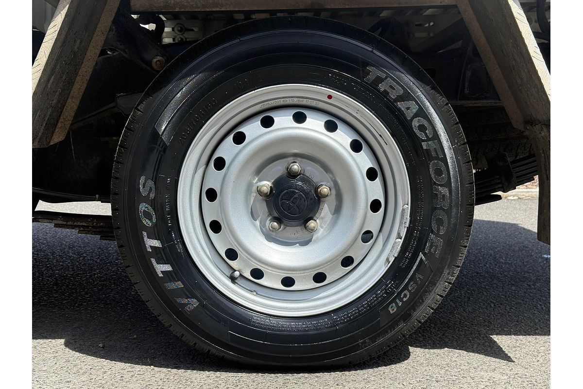 2015 Toyota Hilux Workmate TGN16R Rear Wheel Drive