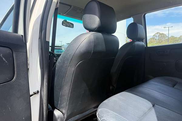 2015 Toyota Hilux Workmate TGN16R Rear Wheel Drive