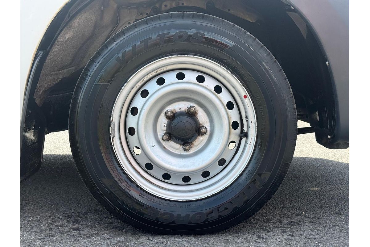 2015 Toyota Hilux Workmate TGN16R Rear Wheel Drive