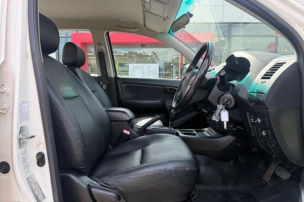 2015 Toyota Hilux Workmate TGN16R Rear Wheel Drive