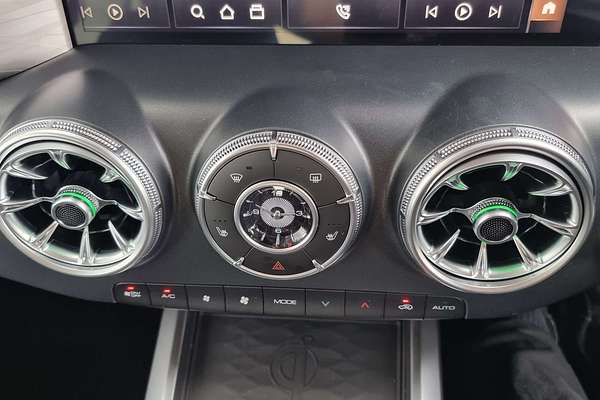 2025 GWM Tank 300 Ultra P01