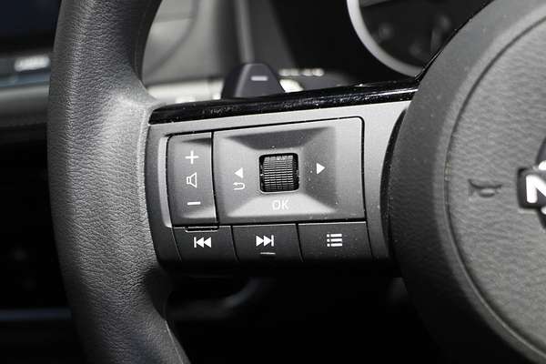 2025 Nissan X-TRAIL ST T33