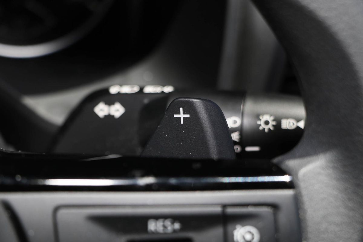 2025 Nissan X-TRAIL ST T33