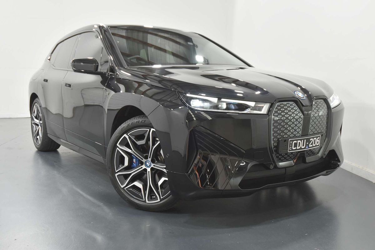 2022 BMW iX M60 I20
