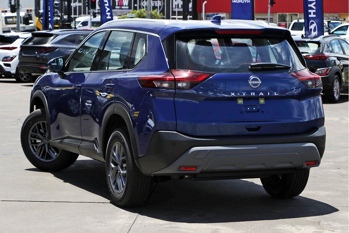 2025 Nissan X-TRAIL ST T33