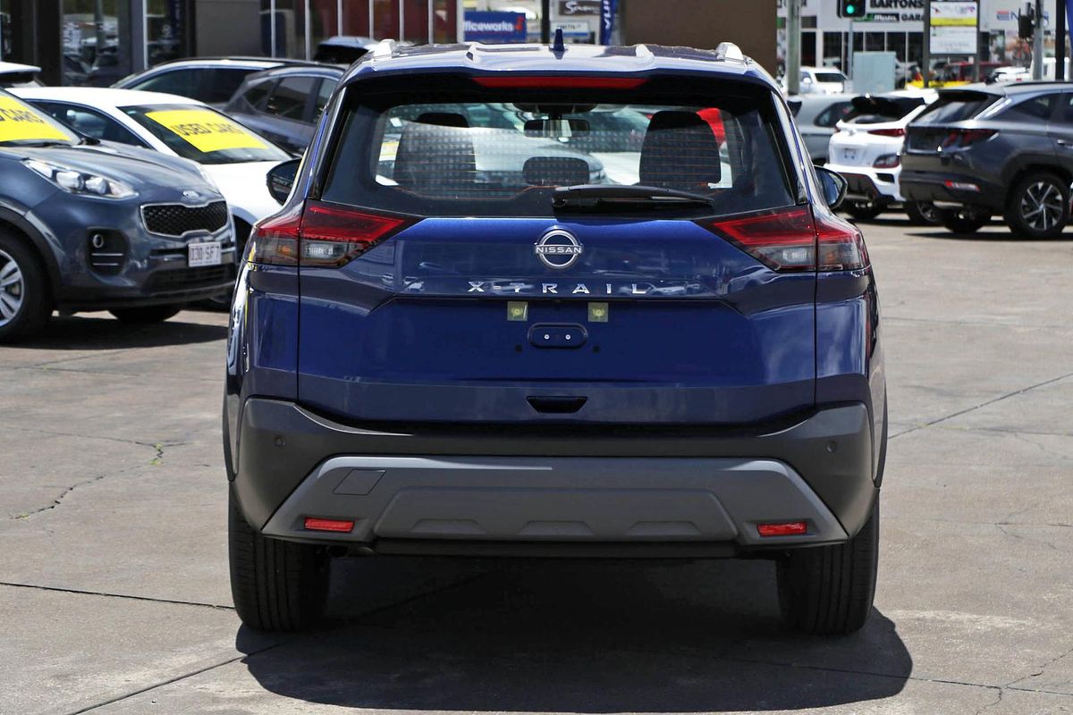 2025 Nissan X-TRAIL ST T33