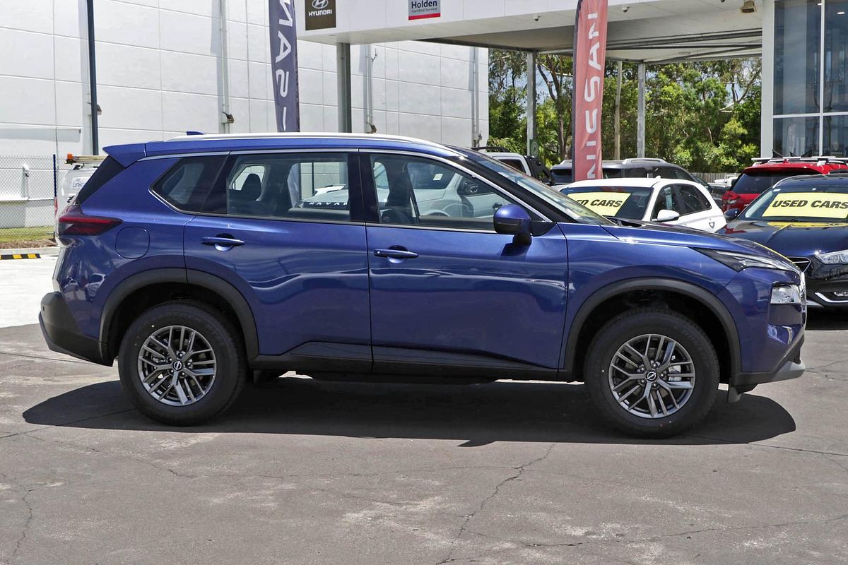 2025 Nissan X-TRAIL ST T33