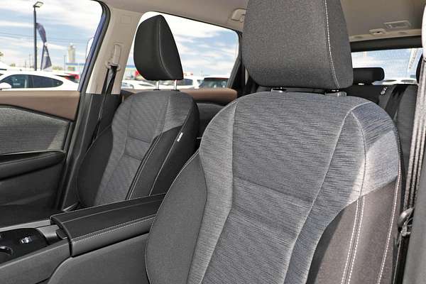 2025 Nissan X-TRAIL ST T33