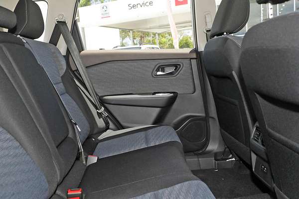 2025 Nissan X-TRAIL ST T33