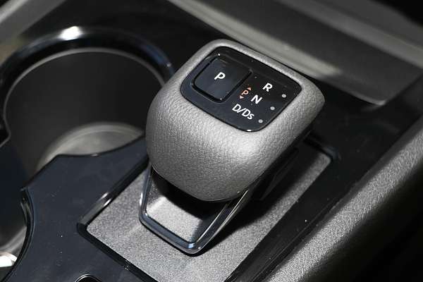 2025 Nissan X-TRAIL ST T33