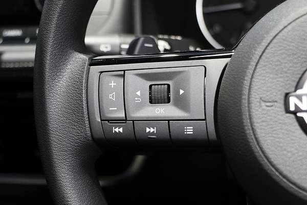 2025 Nissan X-TRAIL ST T33