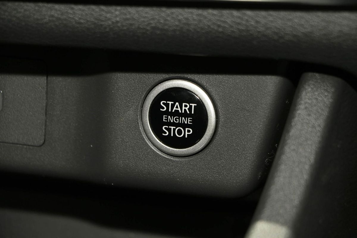 2025 Nissan X-TRAIL ST T33