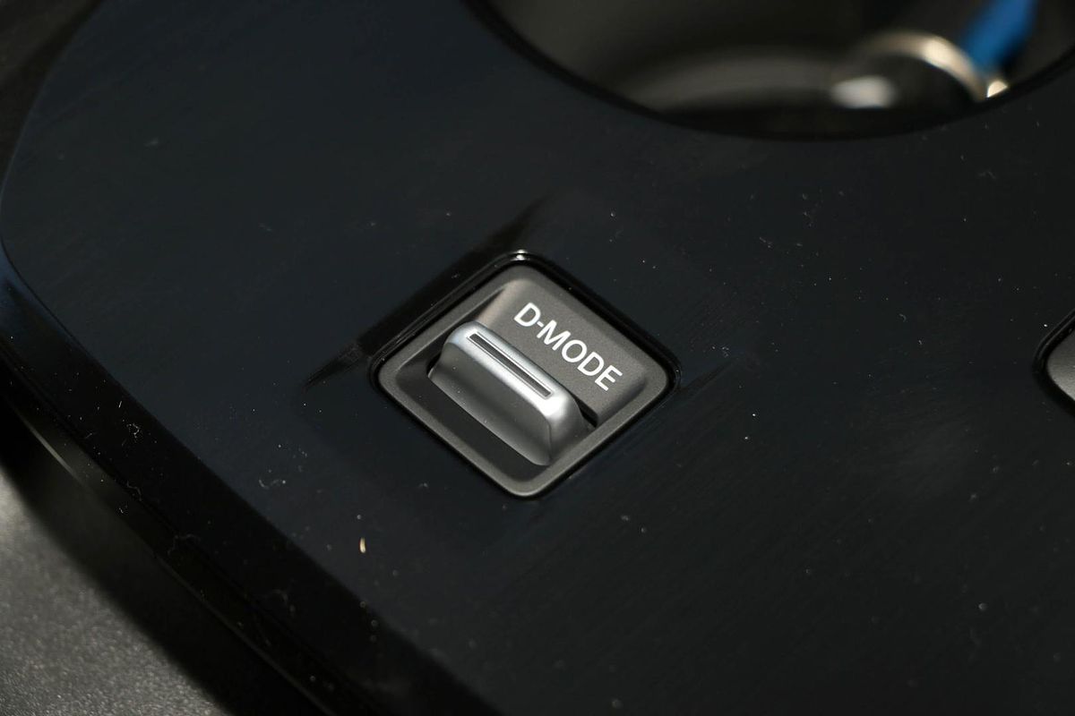 2025 Nissan X-TRAIL ST T33