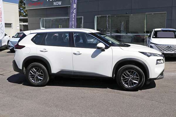 2025 Nissan X-TRAIL ST T33