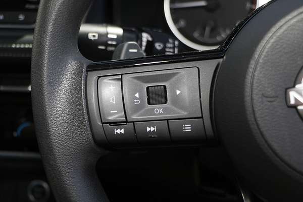 2025 Nissan X-TRAIL ST T33