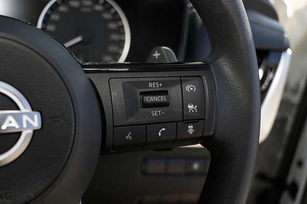 2025 Nissan X-TRAIL ST T33