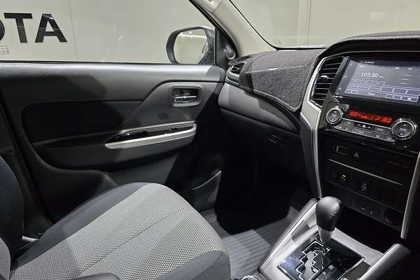 2022 Mitsubishi Triton GLS MR 4X4