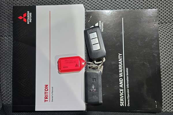 2022 Mitsubishi Triton GLS MR 4X4