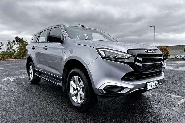 2023 Isuzu MU-X LS-M