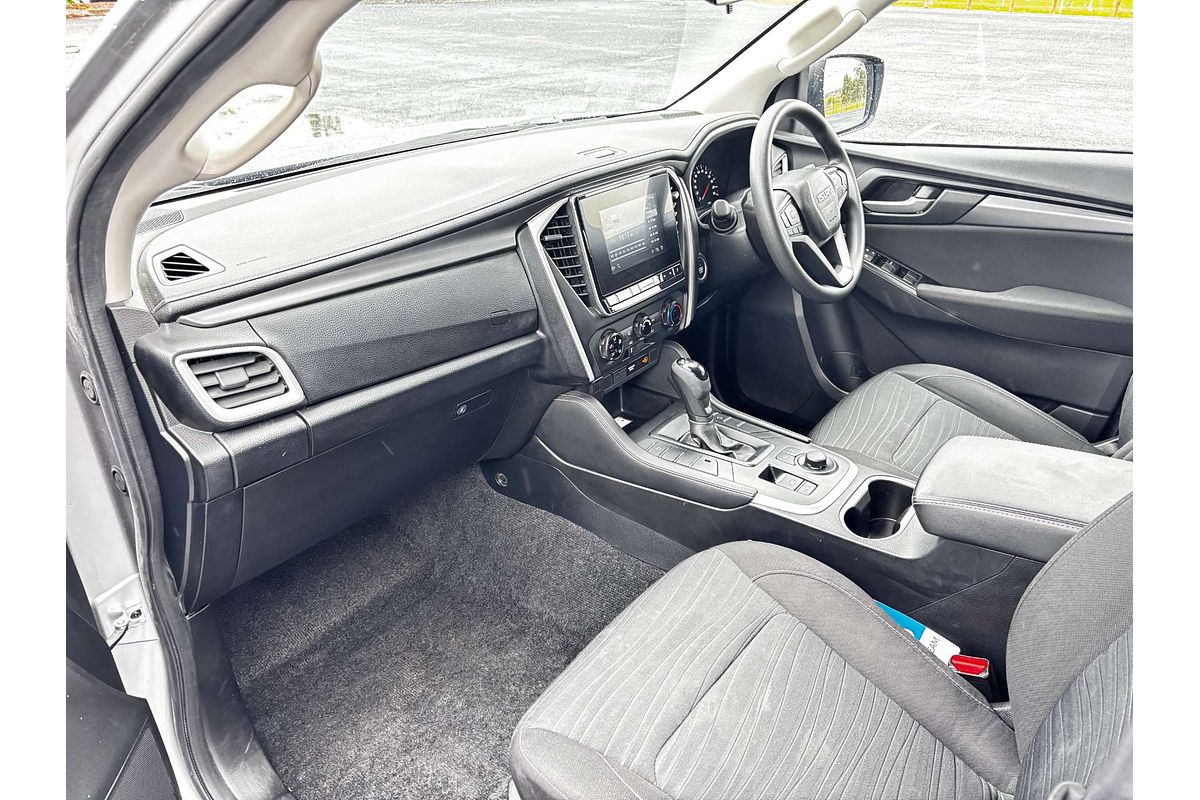 2023 Isuzu MU-X LS-M