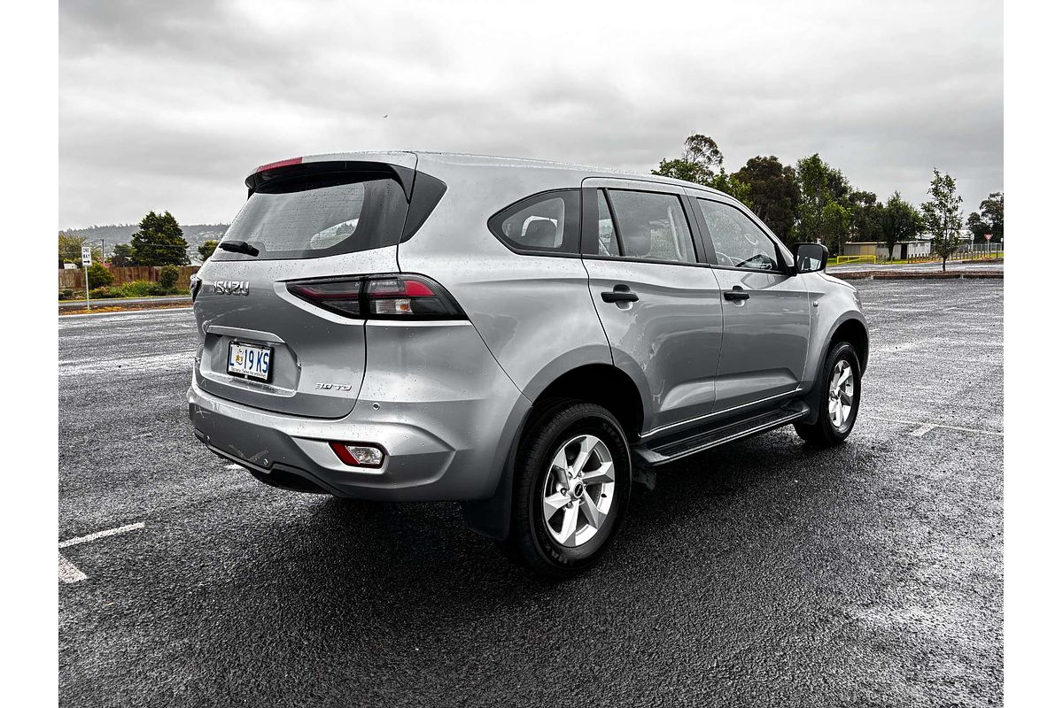 2023 Isuzu MU-X LS-M