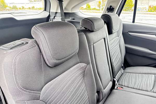 2023 Isuzu MU-X LS-M