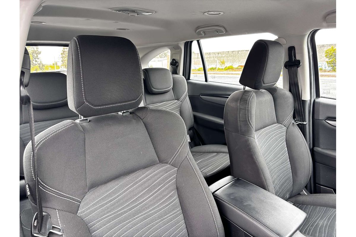 2023 Isuzu MU-X LS-M