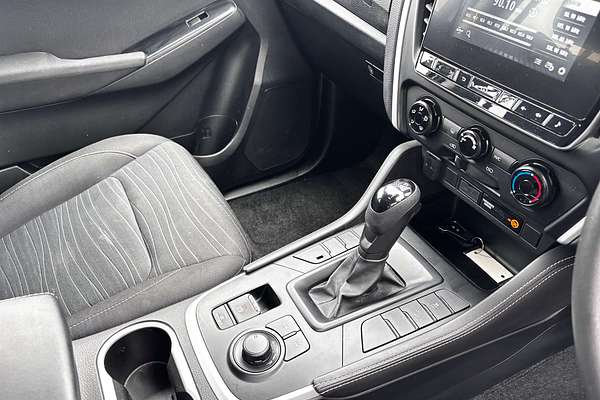 2023 Isuzu MU-X LS-M