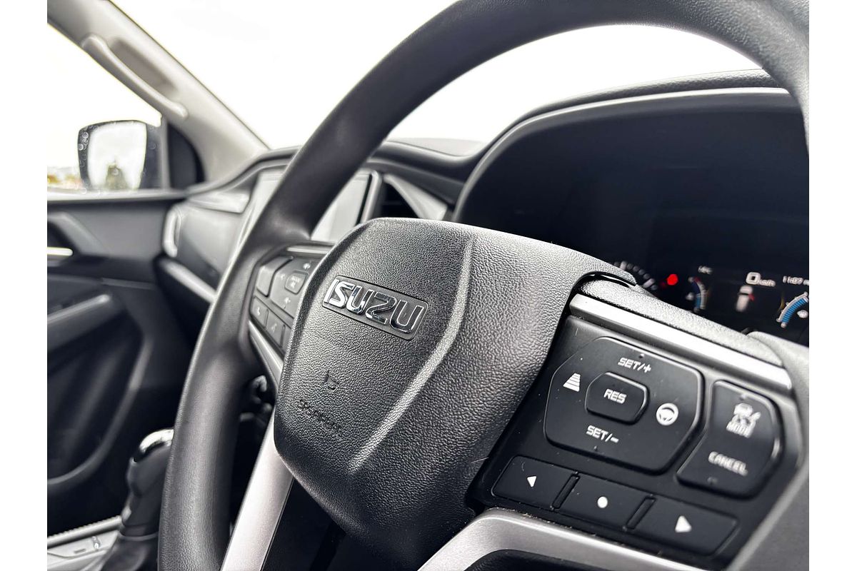 2023 Isuzu MU-X LS-M
