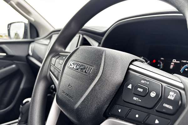 2023 Isuzu MU-X LS-M