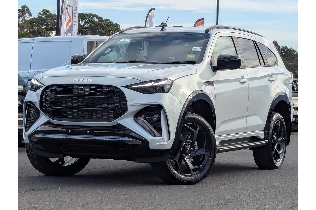 2025 Isuzu MU-X X-TERRAIN