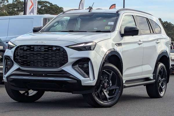 2025 Isuzu MU-X X-TERRAIN