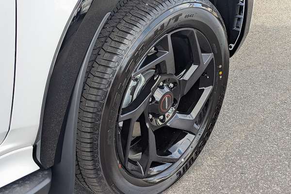 2025 Isuzu MU-X X-TERRAIN