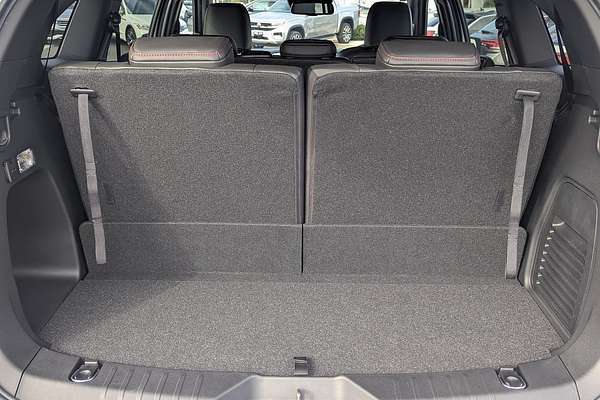 2025 Isuzu MU-X X-TERRAIN