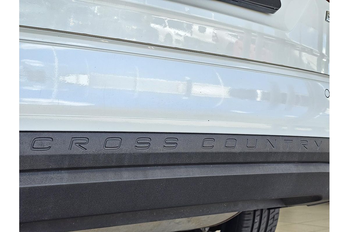 2021 Volvo V60 Cross Country B5