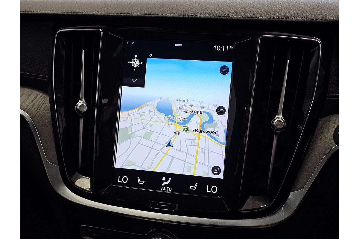 2021 Volvo V60 Cross Country B5