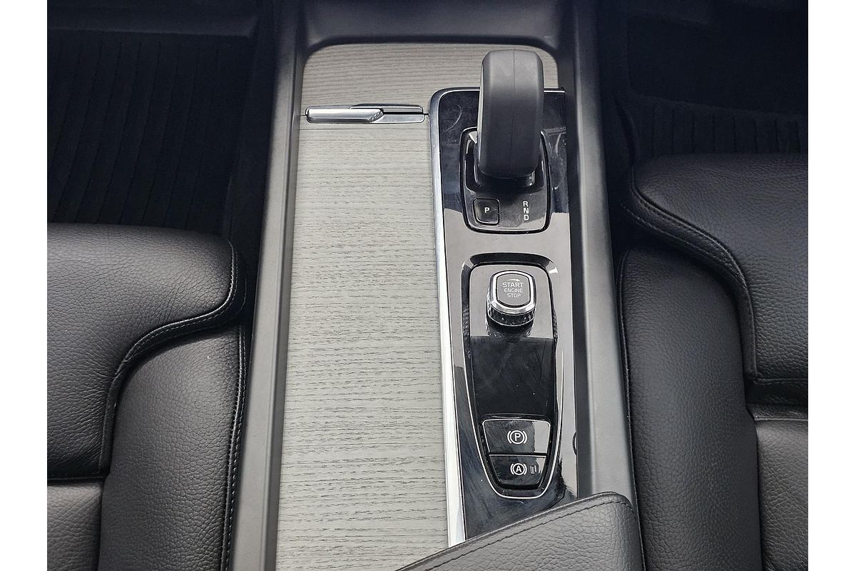 2021 Volvo V60 Cross Country B5