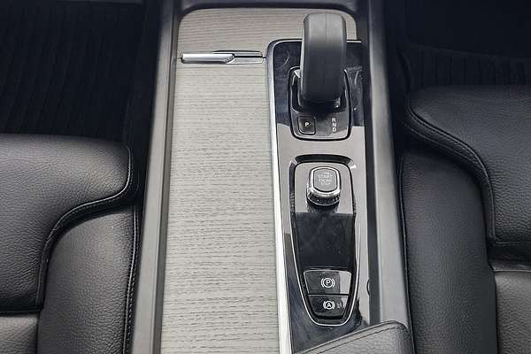 2021 Volvo V60 Cross Country B5