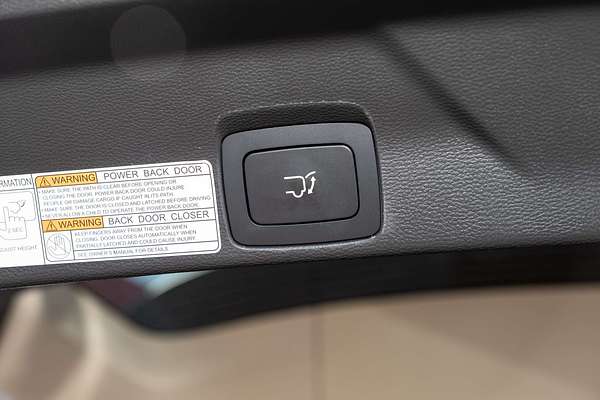 2025 LDV D90 Executive SV9A