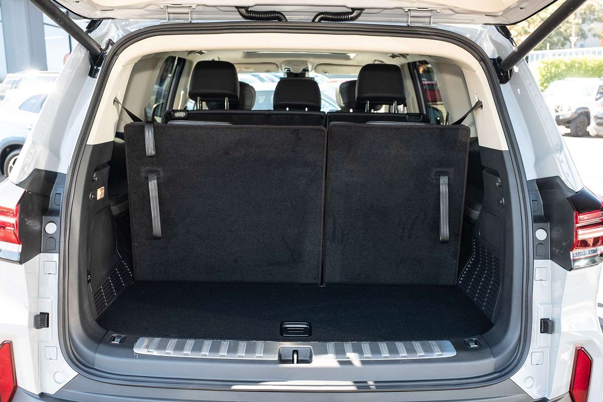 2025 LDV D90 Executive SV9A