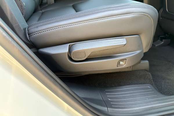 2025 Hyundai Santa Fe Hybrid Calligraphy MX5.V2