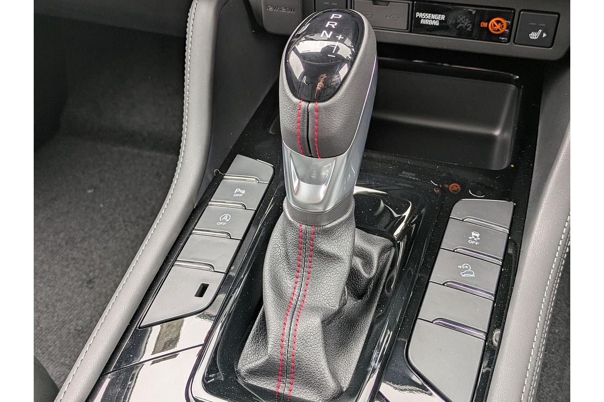 2025 Isuzu MU-X X-TERRAIN